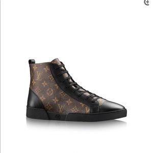 Louis Vuitton sneaker size 6 1/2